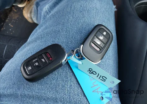 2024 Honda Hr-V Awd Lx z USA, uszkodzony, nr VIN 3CZRZ2H3XRM717761